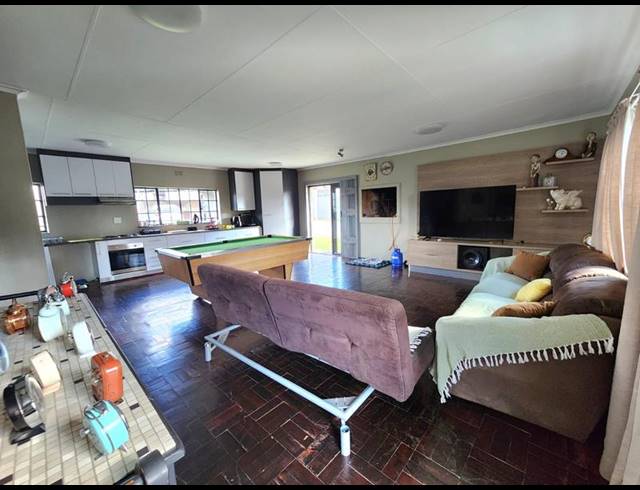 3 BEDROOM HOUSE FOR SALE IN GLEN MARAIS